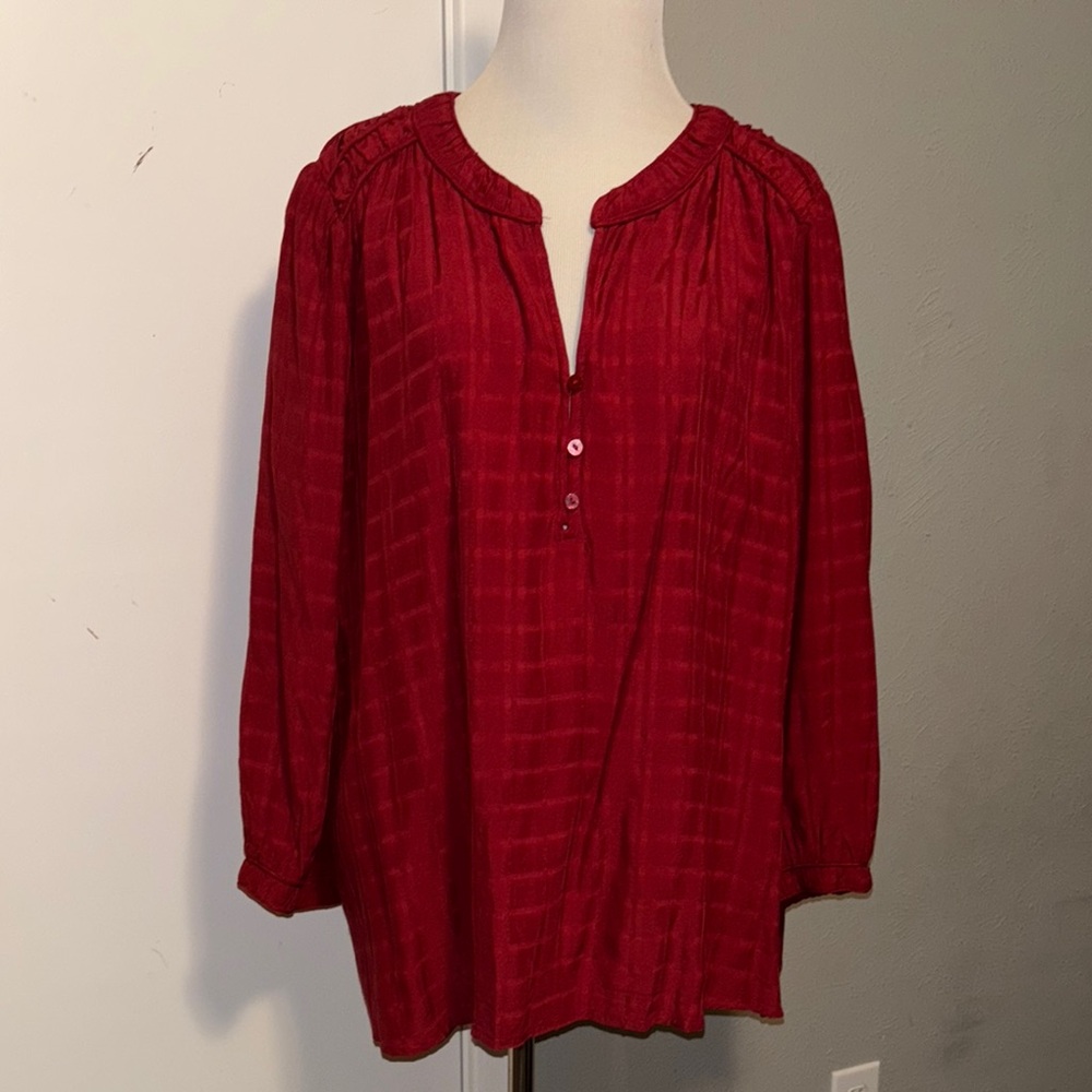 Loft Relaxed Fit Red Top (NWOT)